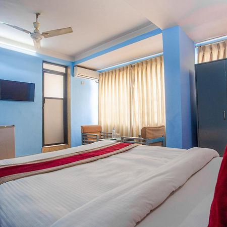Oyo 808 Hotel Om Ganapati Pvt Ltd Katmandu Eksteriør billede