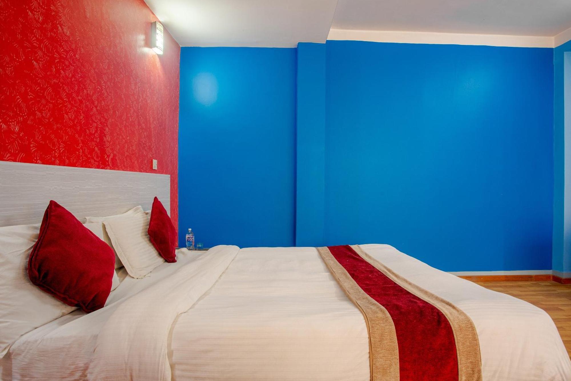 Oyo 808 Hotel Om Ganapati Pvt Ltd Katmandu Eksteriør billede