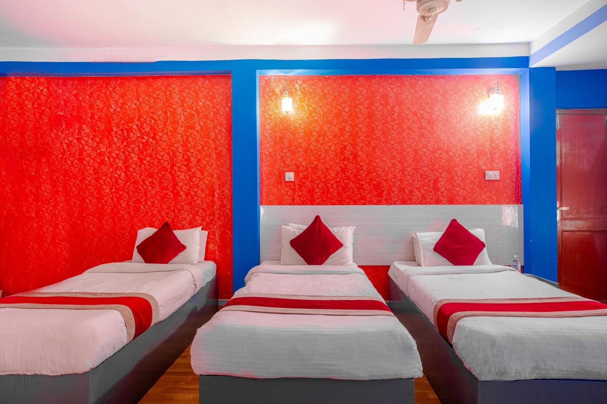Oyo 808 Hotel Om Ganapati Pvt Ltd Katmandu Eksteriør billede